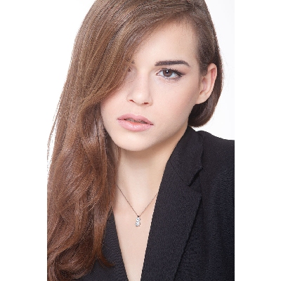 18k white gold 2 circles pendant with diamonds