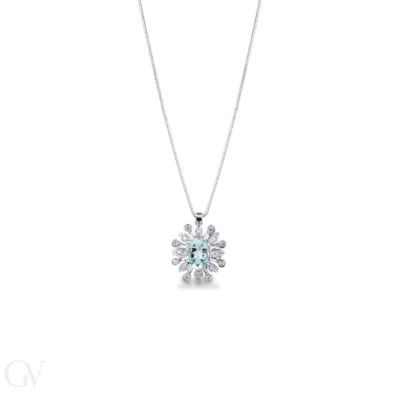 Necklace with pendant, central aquamarine and a fancy crown of diamonds