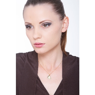 18k yellow gold inclined flat heart pendant with diamond