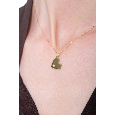 18k yellow gold inclined flat heart pendant with diamond