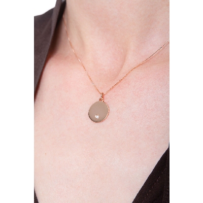 18k rose gold circle slab with diamond