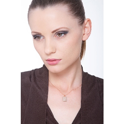 18k rose gold slab with diamond