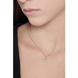 White gold 18k pendant star shaped with one diamond 2