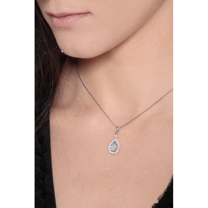 Necklace with pendant, pear shaped aquamarine and diamonds