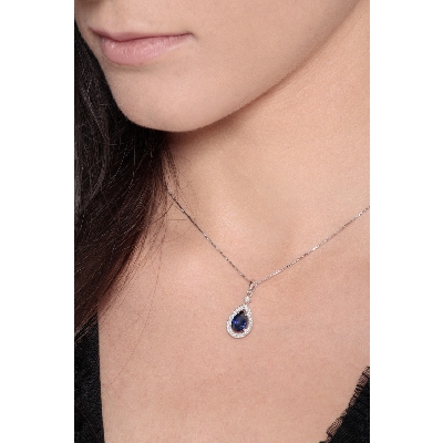 Necklace with pendant, pear shaped sapphire and diamonds