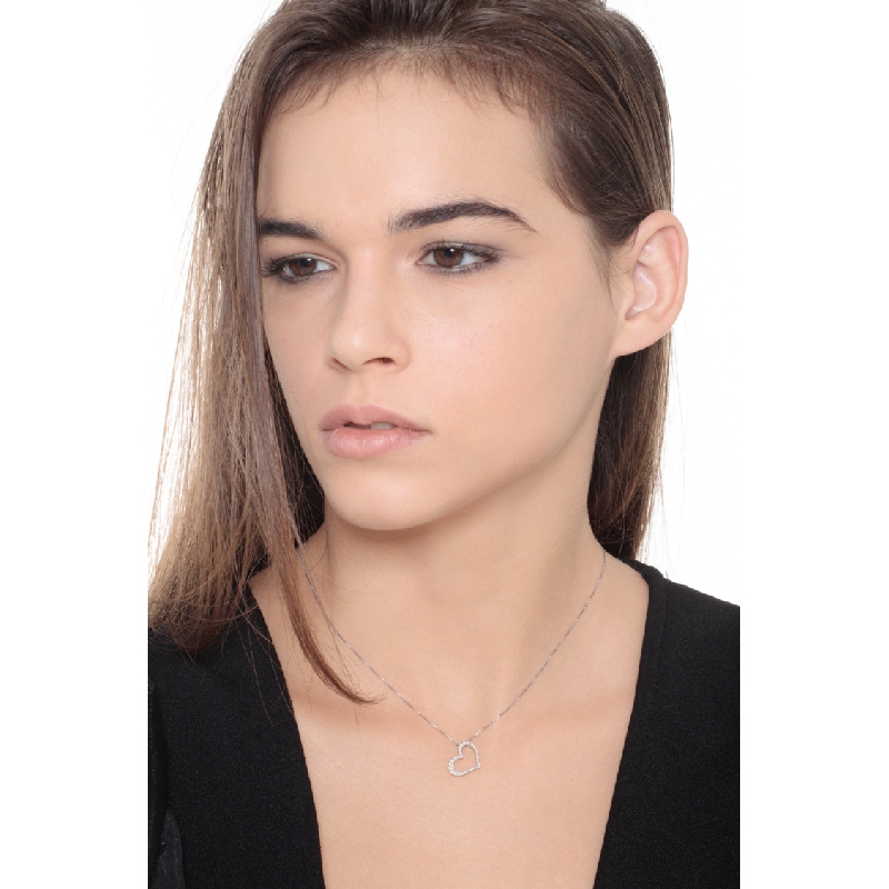 White gold 18k necklace with diamonds heart pendant 