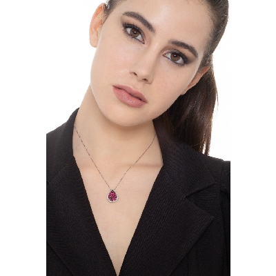 White gold 18k pendant drop shaped with rubies and diamonds 