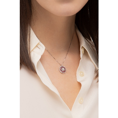 Necklace in white gold 18k with pendant in rubies and diamonds 