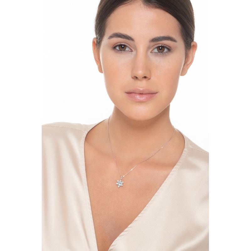 Heart shaped aquamarine and diamond pendant