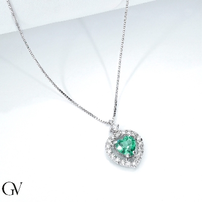 Halo necklace with emerald and diamonds