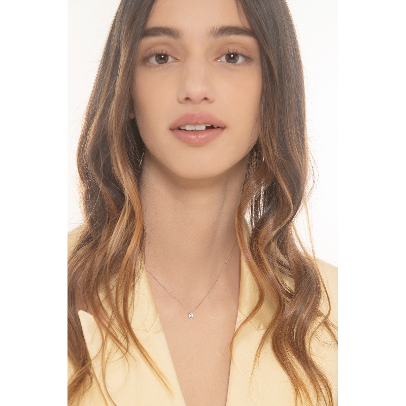 Collana con ciondolo a cuore in oro bianco 18k e diamante, circa 5x6 mm