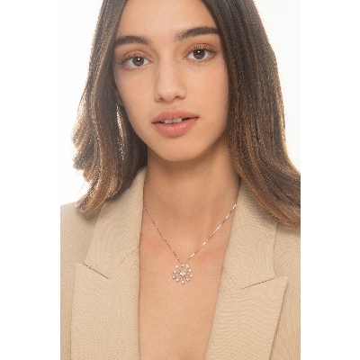 Necklace in white gold 18k with firework pendant and diamonds, diameter of about 21 mm