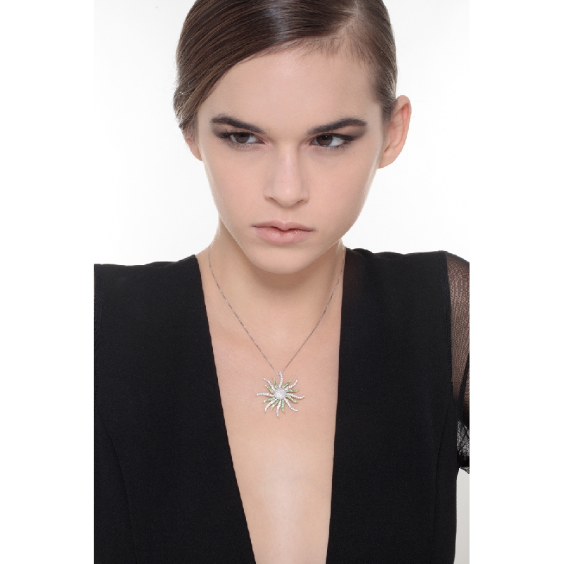 18k white and yellow Fancy pendant with emeralds and diamonds