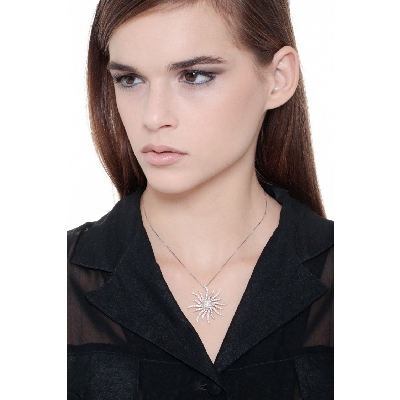 Collana con sole in oro bianco e rosa 18k in diamanti