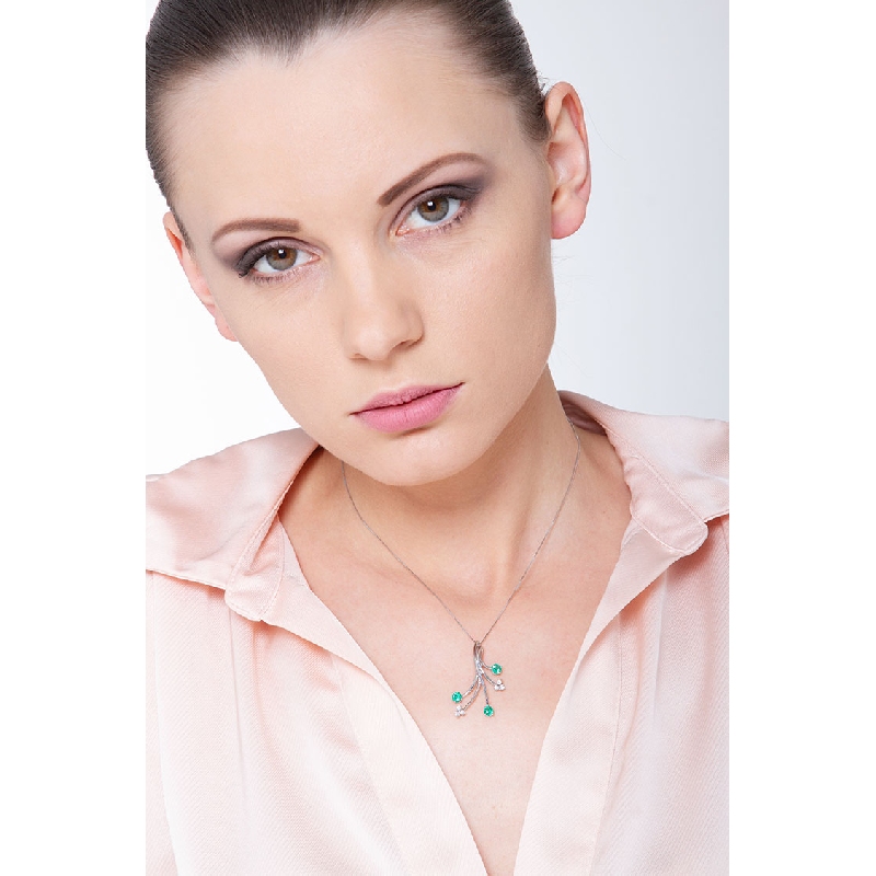Pendant with 5 branches, emeralds and diamonds