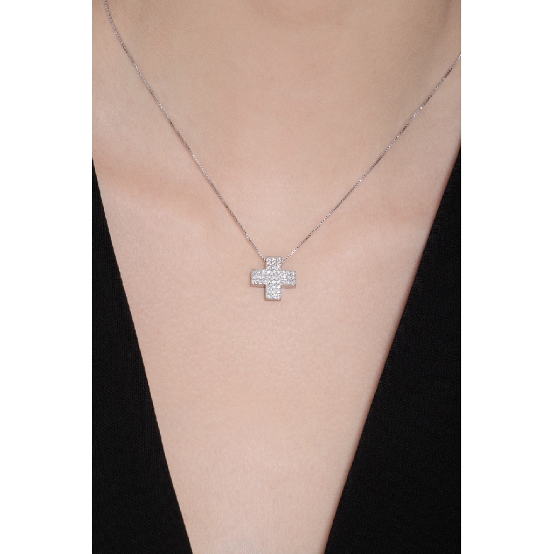 Cross pendant with diamond pavè in 18k white gold