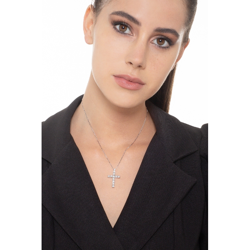 Collana in oro bianco 18k con croce e diamanti, 30x19 mm