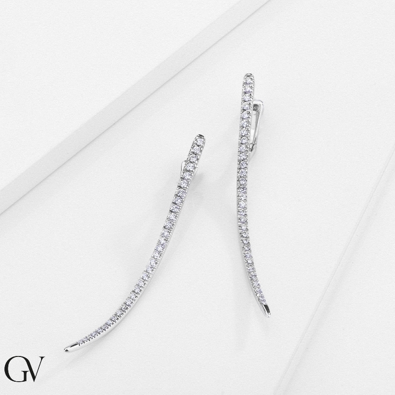 White Gold Dangle Earrings With Diamonds 