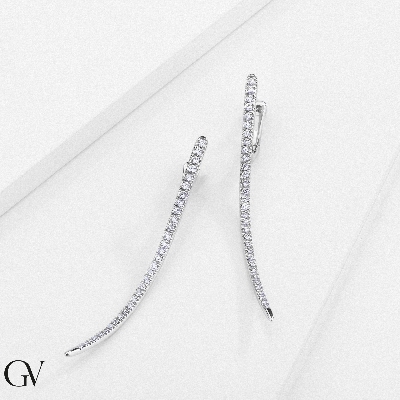 White Gold Dangle Earrings With Diamonds 