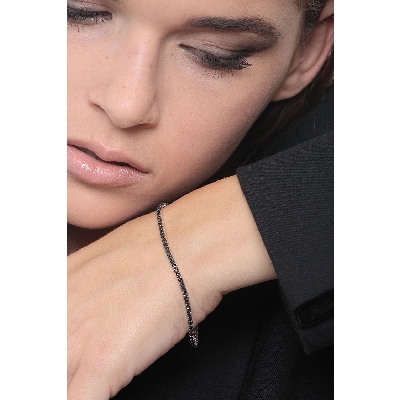 18k white gold tennis bracelet with black diamonds