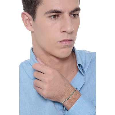 18k white gold Tennis bracelet with emeralds