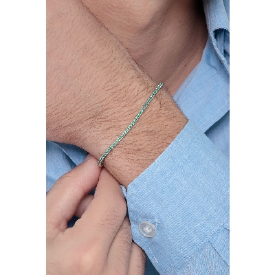 18k white gold Tennis bracelet with emeralds