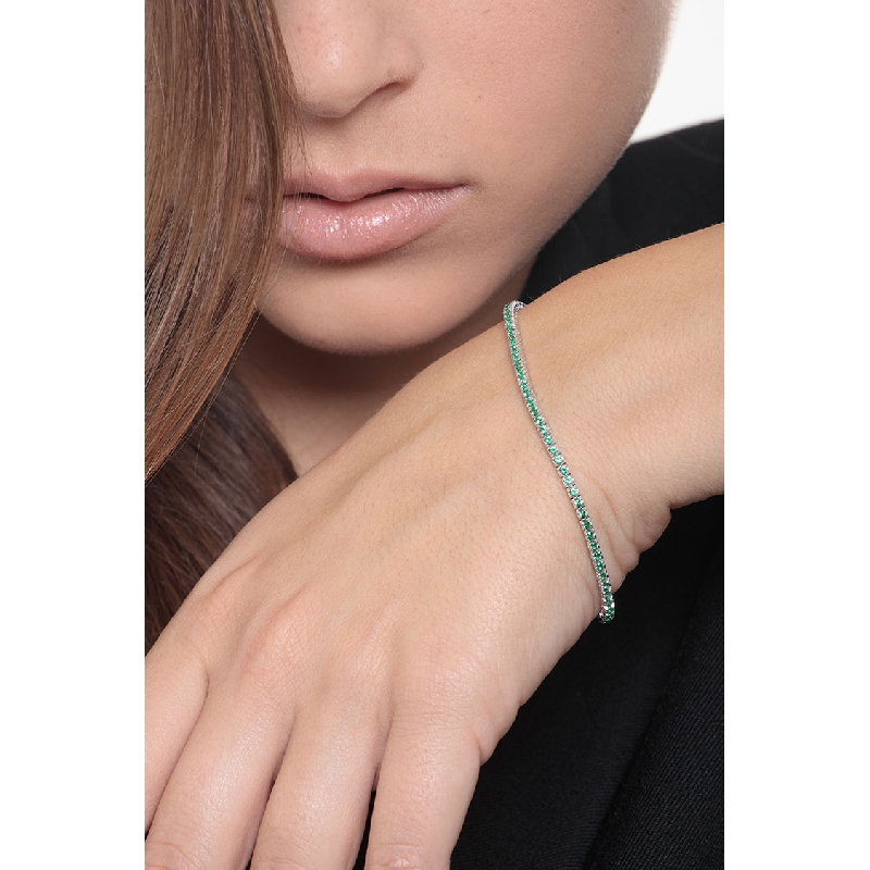 18k white gold Tennis bracelet with emeralds