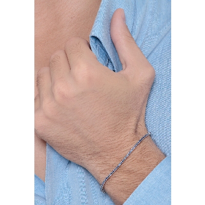 Tennis bracelet in white gold 18k with blue sapphires 