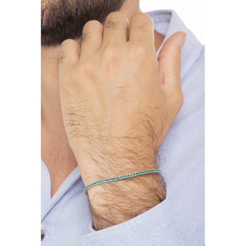 Square daw 18k white gold tennis bracelet with emeralds