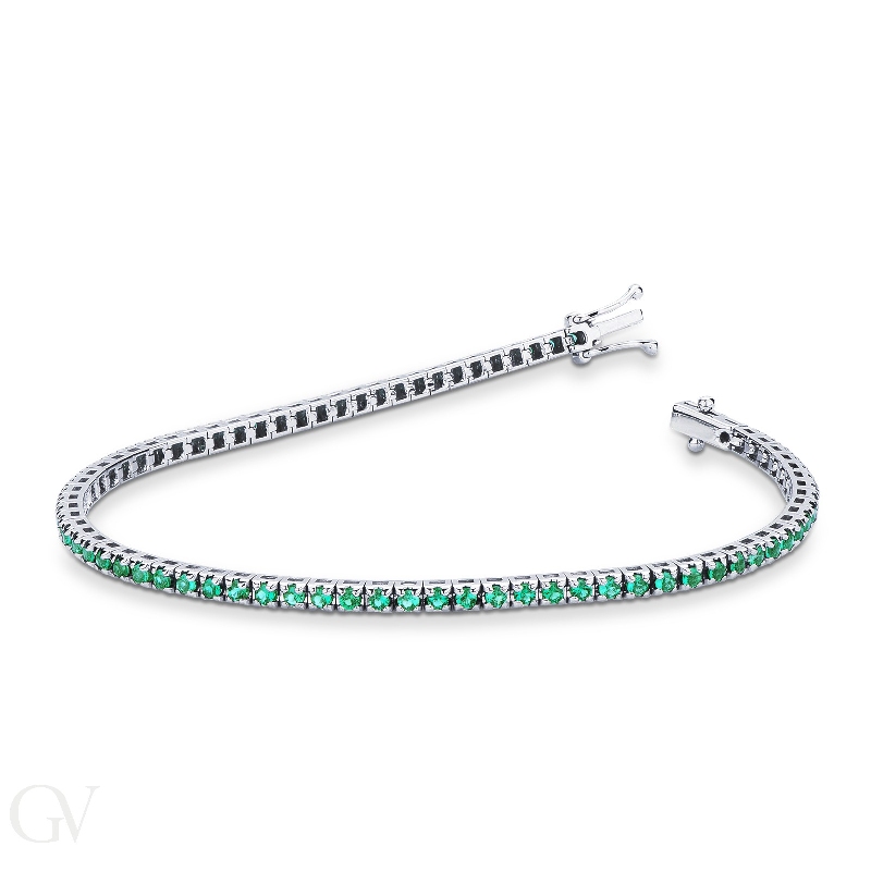 Square daw 18k white gold tennis bracelet with emeralds