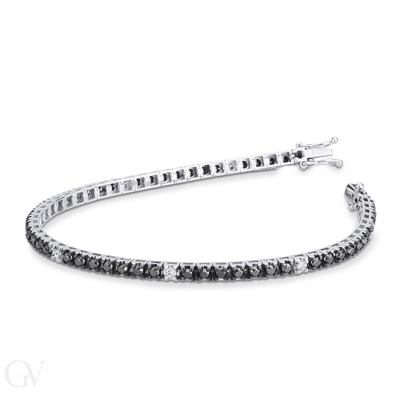 Pyramid top tennis bracelet with black and white diamonds