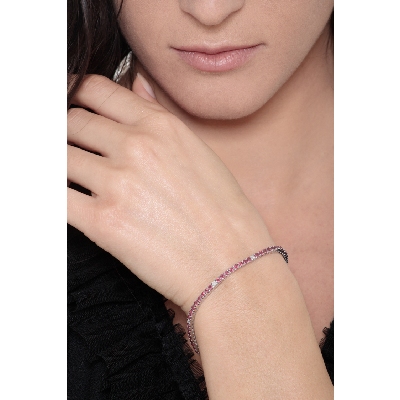 Square links tennis bracelet wih rubies and diamonds