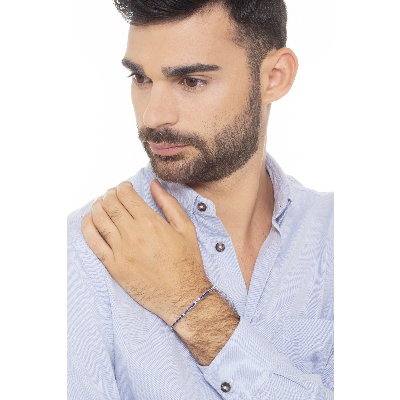 Square links tennis bracelet with diamonds and blue sapphires