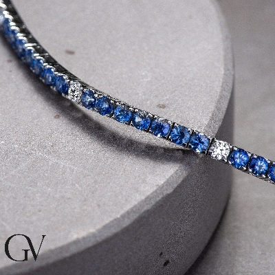 Square daw tennis bracelet with sapphires and diamonds