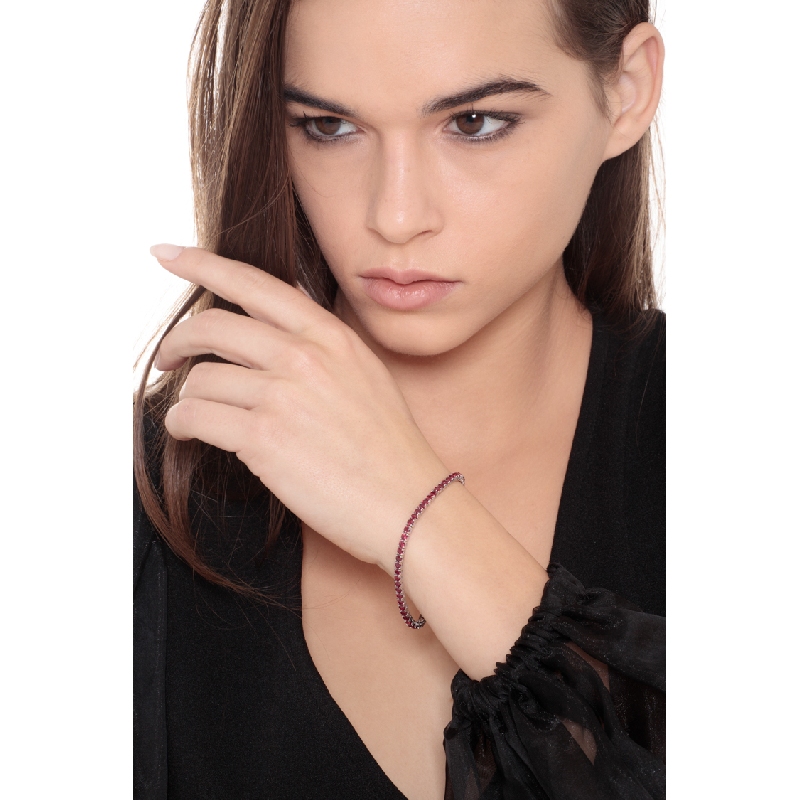 Ruby tennis bracelet in 18k white gold