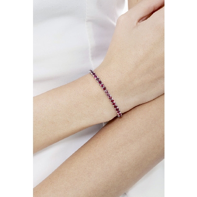 Bracciale Tennis lineare in oro Bianco 18k con Rubini