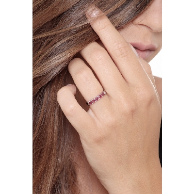 White gold 18k 5 rubies half eternity ring 