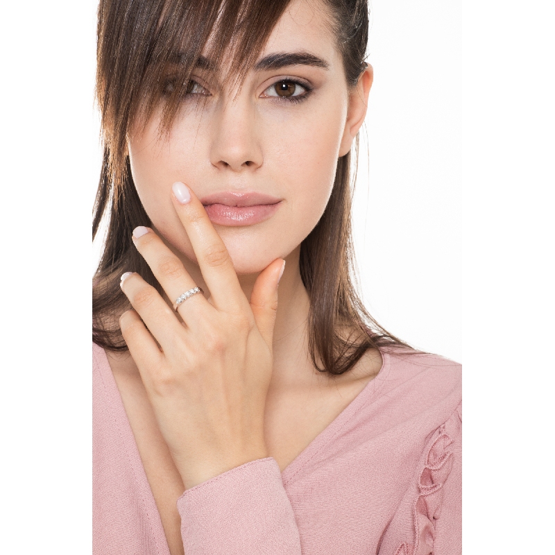 5 diamonds half eternity ring in white gold ct 0,30