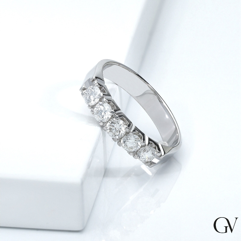 5 diamonds half eternity ring in white gold 18k ct 0,70