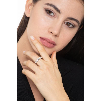 White gold 18k 7 diamond half eternity ring 1,70 ct