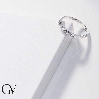 9 diamonds half eternity in white gold 18k