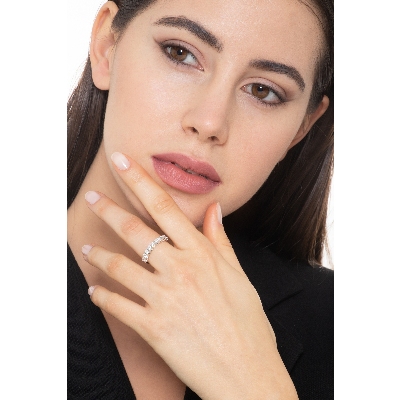 9 diamonds half eternity ring 0,75 ct in white gold 18k 