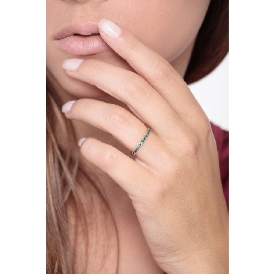 18k yellow gold eternity ring with blue diamonds 