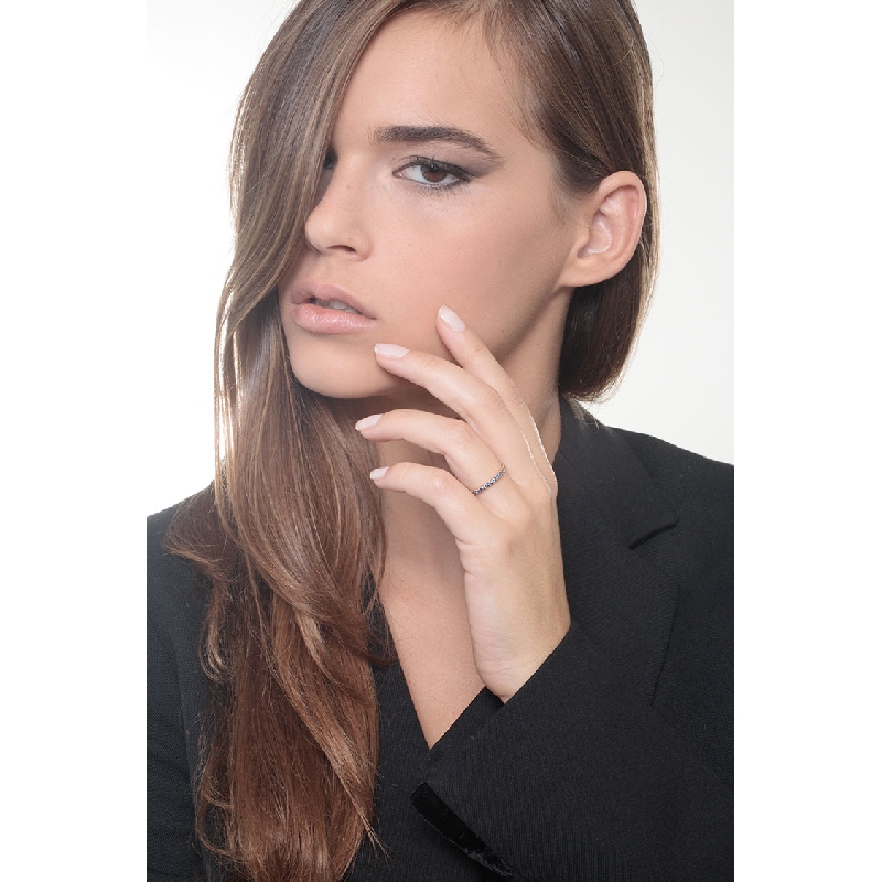 18k yellow gold eternity ring with blue sapphires 