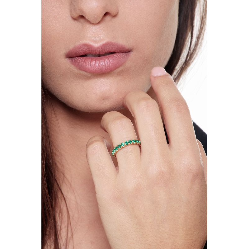 Yellow gold 18k eternity ring with emeralds