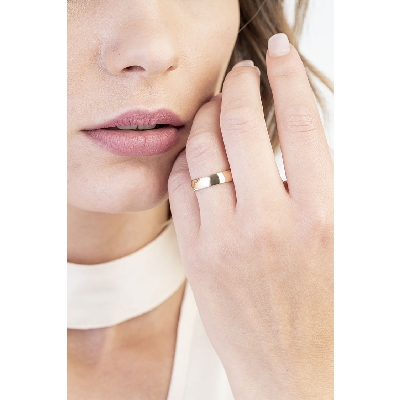 18k yellow gold wedding ring