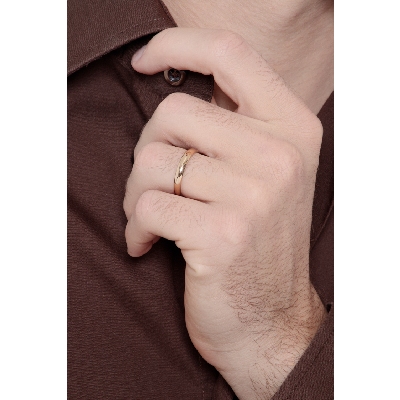 Fede Unoaerre modello classico in oro giallo 18k