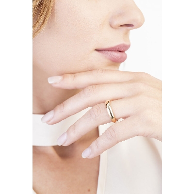 18k yellow gold wedding ring 