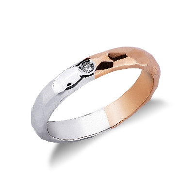 Textured band in 18k rose and white gold with a diamond