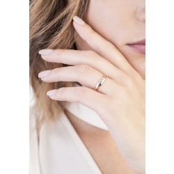 Textured wedding band in 18k rose gold 2